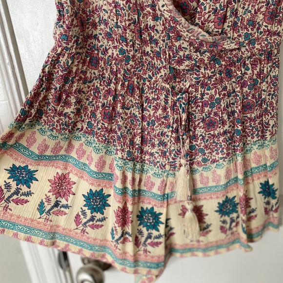 American Eagle Floral Boho Romper - Picture 3 of 7